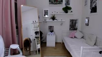 lottie_shine chaturbate seductive babe fucks both holes