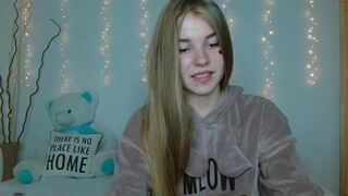 little__cherrry chaturbate record private with depraved model