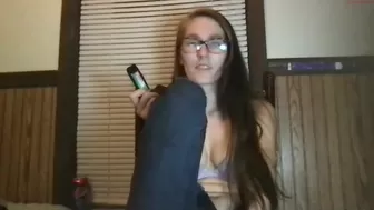 halltessa864 chaturbate 17/august/2022