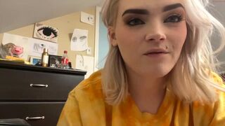 alexisallore chaturbate naughty passion caresses shaved pussy