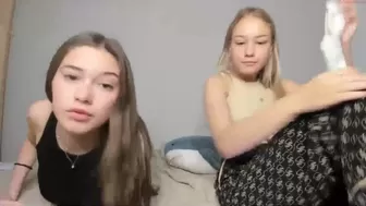 two_besti chaturbate 27-03-2022 latest broadcasting