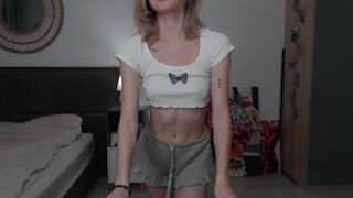 leiligi chaturbate fox rubs her tits and communicates with the chat