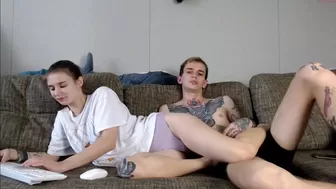 bee_sting chaturbate elite slut jerks off dildo