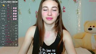 beauty__18 chaturbate 9-april-2023 camshow horny girl