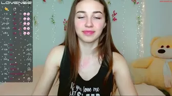 beauty__18 chaturbate 9-april-2023 camshow horny girl
