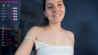 youne_and_beautiful fresh webcam april-3-2023 camrecord