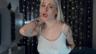 erleneganter Jan-15-2024 young skinny chick jerks off wet pussyhole
