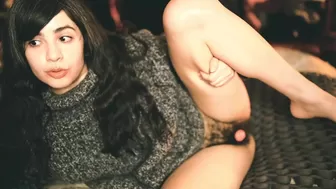 ingennui Jan-15-2024 busty top girl