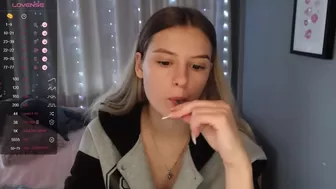 nensiloon chaturbate 1-March-2024 wilder