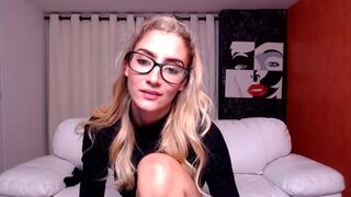 gigielliot Cam camgirl Shows Her Tits For 100 Tokens