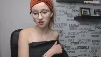 cindyimpulsive New cute pussy shows nipples