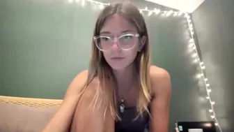 Oliviahansleyy Chaturbate 18-May-2024 Cam Slut Fapping Only In Pvt