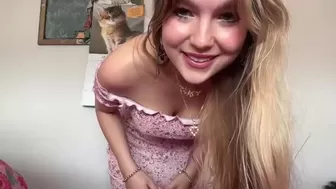 Kittengirlxo Chaturbate Fapping Wet Hole 2025-01-02