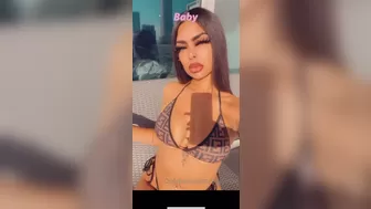 Aliza Jane onlyfans shows off her milking