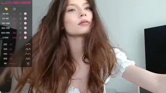 isia_slay chaturbate Pretty woman sitting in a chair