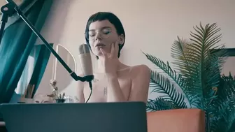 auddicted chaturbate Baby brings herself to orgasm