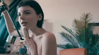 auddicted chaturbate Gorgeous beast jumping on a dildo