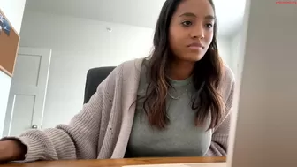 Therealgiana Chaturbate 2025-28-01 Cam Fingering