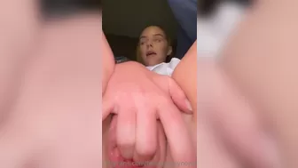 Bellabluebunny Onlyfans 2025-21-02 Poke
