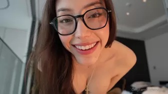 Ruth Lee Onlyfans 2025-05-02 Sexy Thin Model Playing