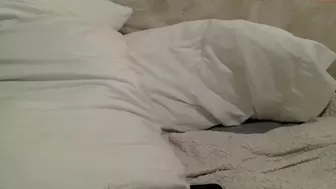 incognitoparamore chaturbate Busty bitch caresses shaved cunt