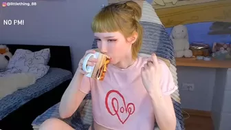 littlething88 chaturbate Busty lady masturbates the front cap with a sex toy