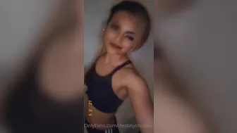 Destinycruzxxx onlyfans Black-haired beauty communicates in fries