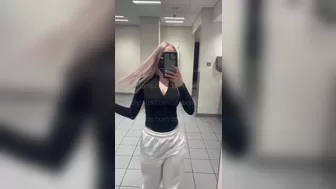 Zarax Yasmine aka zaraxyazmin onlyfans Cutie kralia fucks vagina hard