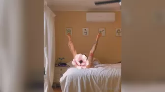 Maraa jane aka maraa_jane onlyfans A wonderful lady caresses a fantastic body