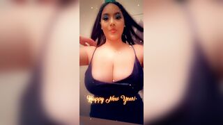 jadeykinz onlyfans Gorgeous chick fucks pussy with phallus