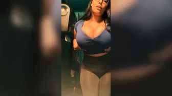 jadeykinz onlyfans Naughty nipple exposes her body