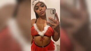 islandgalchanel onlyfans Young bitch caresses shaved holes