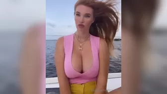 elizabethostrander onlyfans Cute shlendra caresses the vagina with fingers