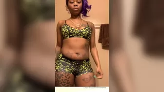 Creamiest Pussy aka fmereloaded onlyfans Pretty woman rubs her pussy with honey