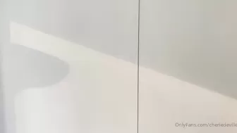 cheriedeville onlyfans Big boobed slut jerking her pussy with a phallus