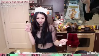 Alle Cakes aka allecakes onlyfans Naughty fat lady is fondling saggy boobs