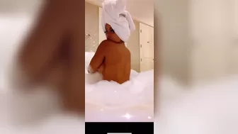Alexis Skyy aka alexisskyyofficial onlyfans Nude bitch fucks anus ass