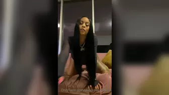 Alexis Skyy aka alexisskyyofficial onlyfans Lustful kraling takes a bath