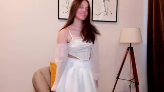 eleonora_linn chaturbate Cutie in stockings showed tits