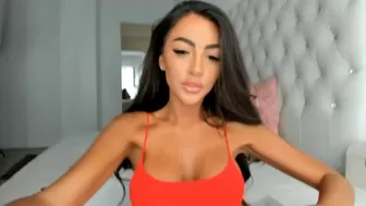iamjoyxs chaturbate Hot bitch fucks herself with fingers