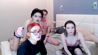 aataraxx_19042022 chaturbate Black haired bitch shows her boobs