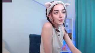 derla_meow chaturbate Beauty in stockings gently pulls pussy