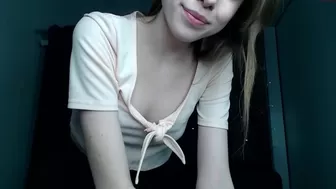 mollyfancy  clear chick caresses the clitoris