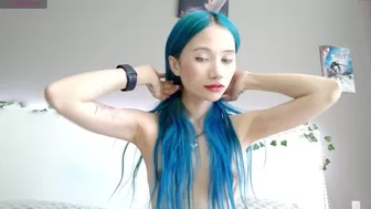 le_chan chaturbate Sweet and sexy took off her pink panties