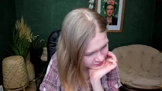 idk_what_im_doing_ chaturbate Cute female fucking herself with phallus