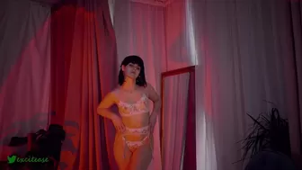 excitease chaturbate Wonderful redhead sexy poses for the camera