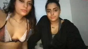 breezzy6908 chaturbate  babe cums off toys