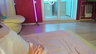 amazongirls chaturbate Slim bitch jerks off with sex toys