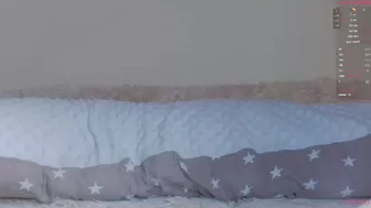 teeencute chaturbate Gorgeous chick fucks pussy with phallus