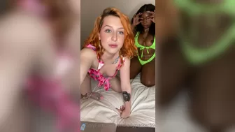 melodyparker69 onlyfans Dark chick seduces with big shapes